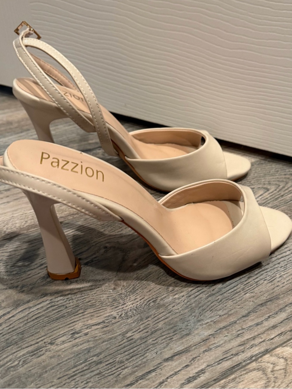 Women's Cream Heeled Sandals